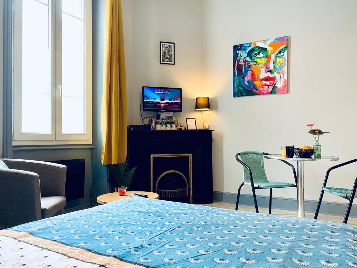 Studio Cosy Avec Jardin Roanne Bagian luar foto